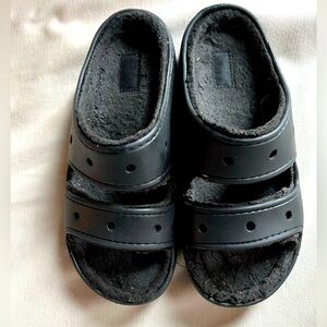 CROCS  men’s size M8  W10